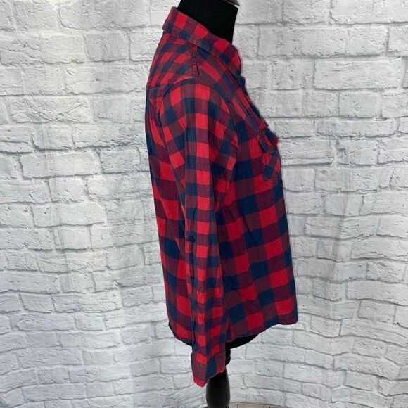 Passport 100% cotton plaid button down Longsleeve top red/navy blue sz Med women - Picture 5 of 10